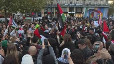 مظاهرات حاشدة في ميدان “الجمهورية” بالعاصمة الفرنسية باريس تضامنا مع غزة