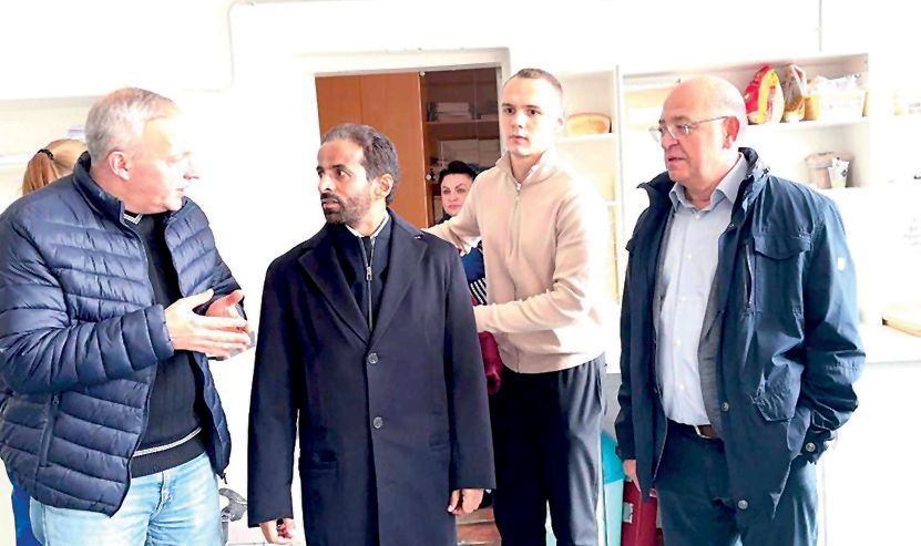 محمد بن حم يزور شركة «مولكوم» للأغذية العالمية في موسكو