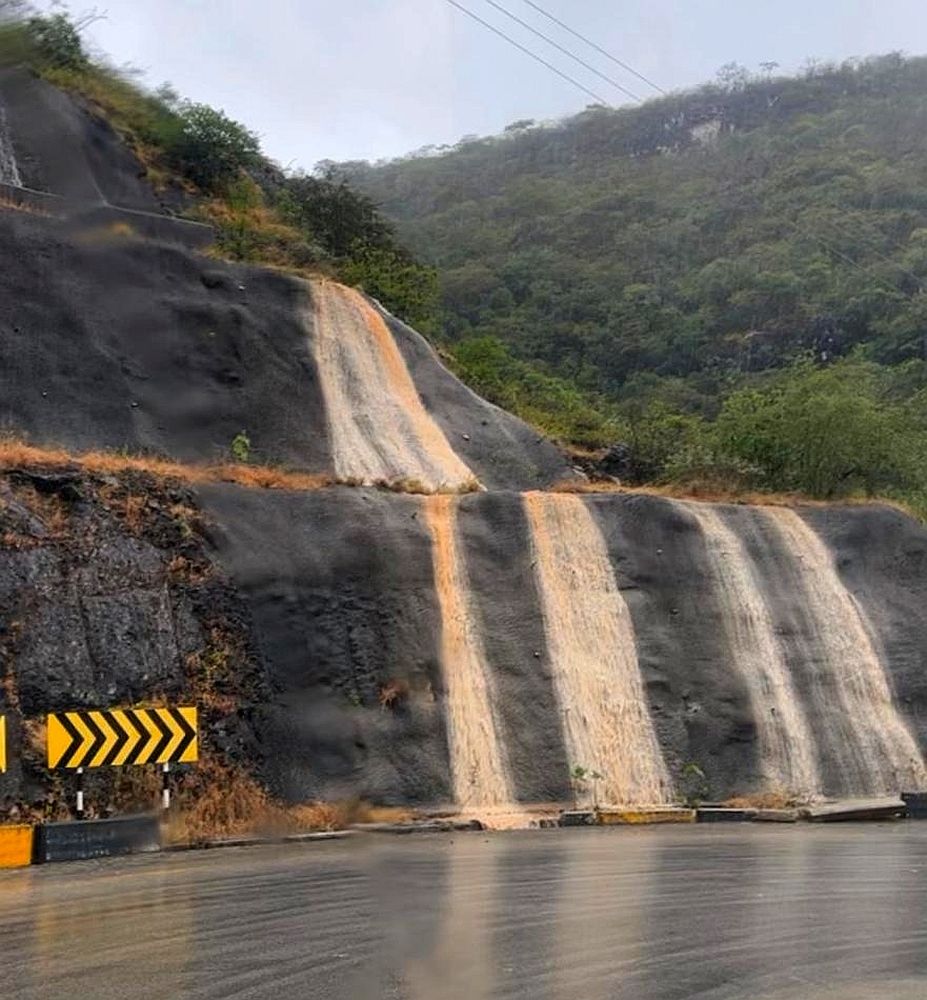 إستمرار تأثير الحالة المدارية إلى مساء اليوم .. وصدور التحذير رقم 9