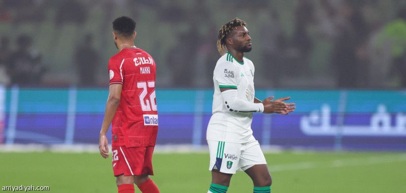 ماكسيمان في عيادة الأهلي.. والمدرب يطلب الاختبار