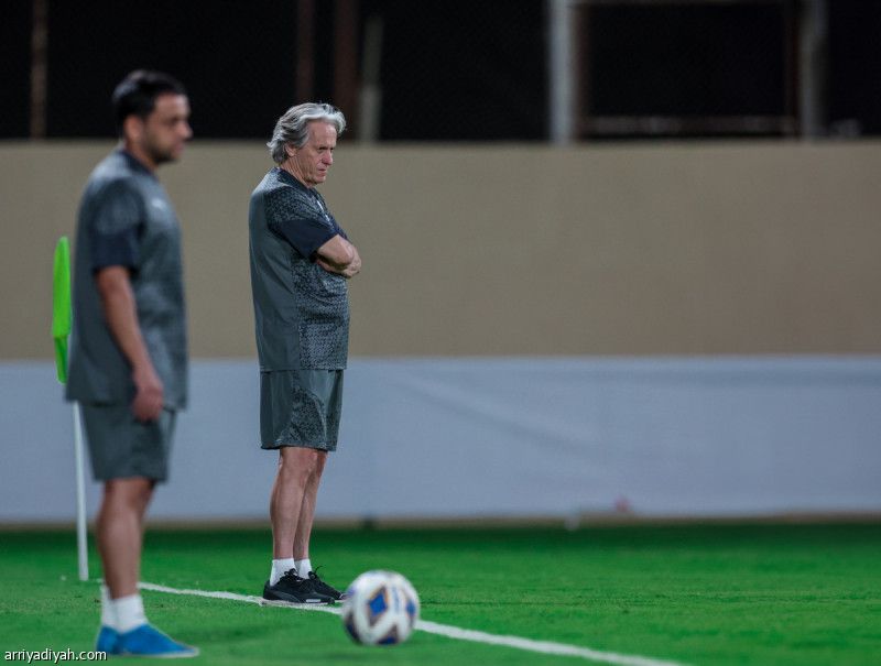 جيسوس يفتح ملف القمة