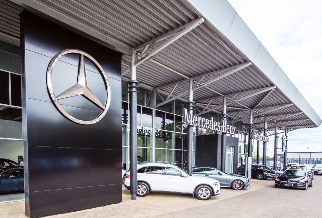 تراجع أرباح وإيرادات مرسيدس بنز في الربع الثالث 7% إلى 3.72 مليارات يورو