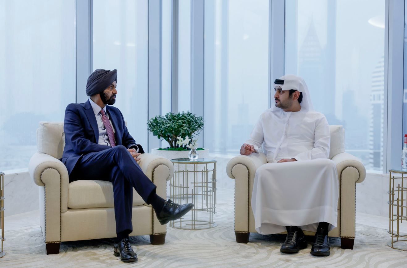 مكتوم بن محمد: بالحوار المستمر والبنّاء مع المنظمات الدولية نعزز التعاون الاستراتيجي ونساهم في تحقيق التنمية المستدامة للمنطقة والعالم