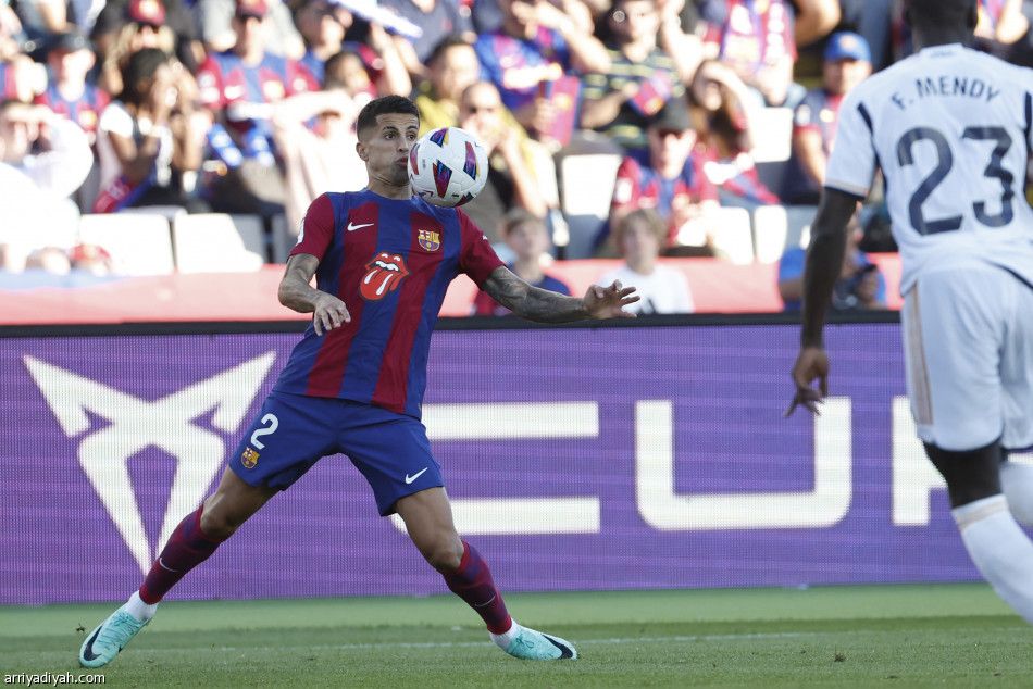 بيلينجهام يقود مدريد إلى نقاط الكلاسيكو