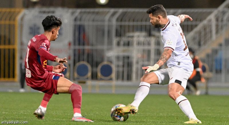 الشباب يهدد طموحات أبها