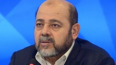 أبو مرزوق: نحن غير معنيين بأسر مدنيين.. وعلى إسرائيل وقف القصف لإطلاق سراحهم