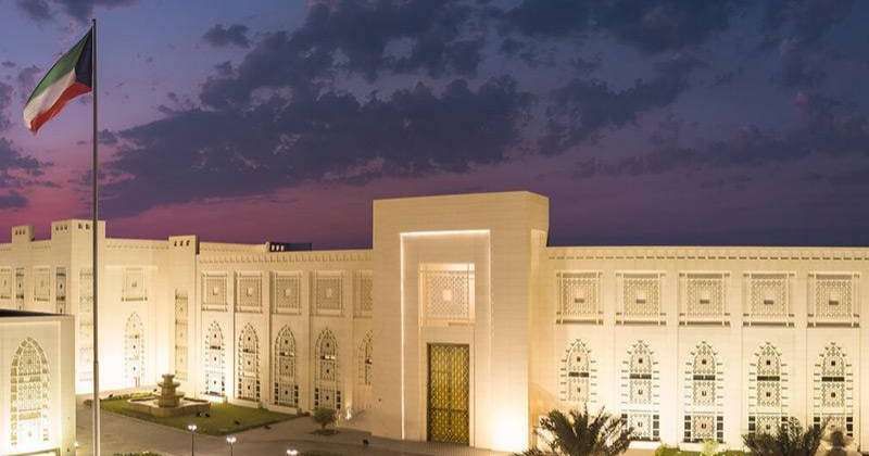 سفارة الكويت تدعو المواطنين المتواجدين حالياً في لبنان للتواصل معها