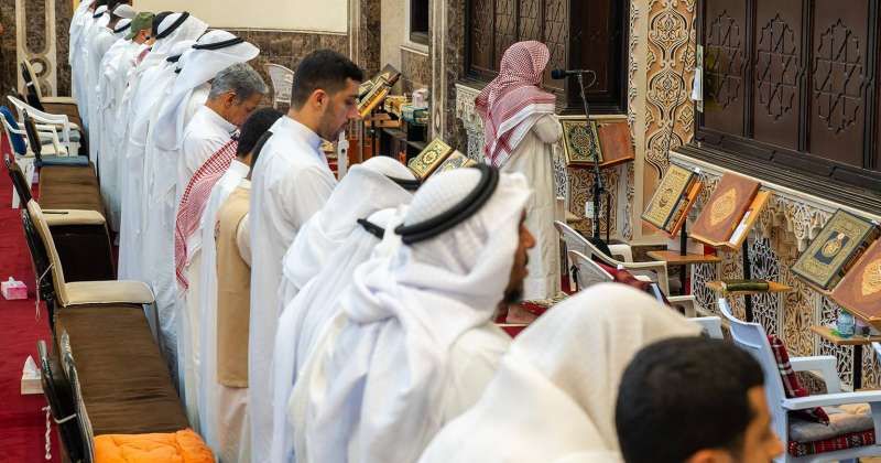 مساجد الكويت أدت صلاة الخسوف