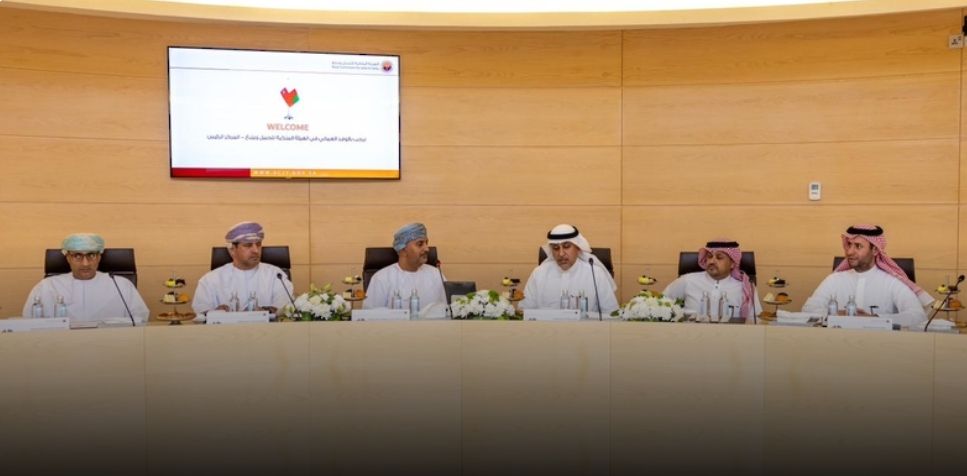 سلطنة عمان والسعودية تبحثان فرص توسع المشروعات والتكامل اللوجستي