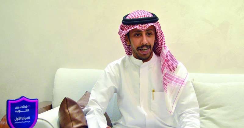 «هاكر» الكويت «الأول» يفك شيفرة أسراره لـ «الراي»: اكتشفتُ ثغرات في «واتساب» و«انستغرام» و«تيك توك»