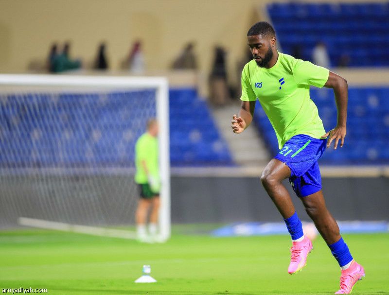 الفتح يخسر دجانيني 30 يوما