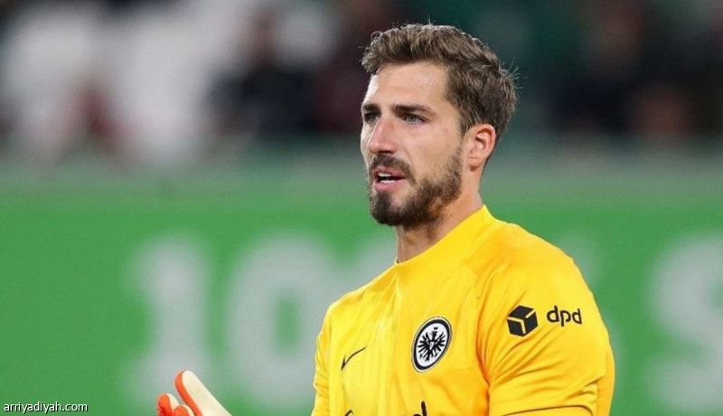 مدرب آينتراخت فرانكفورت يرفض المجازفة بكيفن تراب