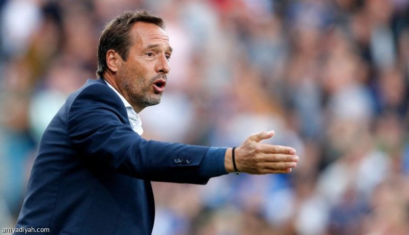 أياكس يعين فانت شيب مدربا مؤقتا