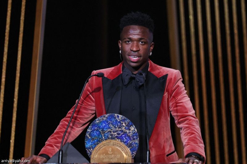 فينيسيوس يفوز بجائزة «سقراط»