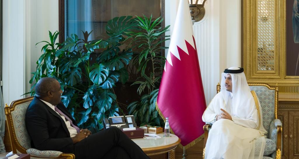 رئيس مجلس الوزراء وزير الخارجية يستقبل وزير خارجية حكومة الظل البريطانية