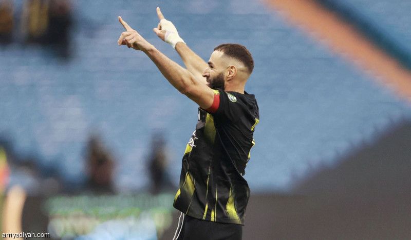 «النمور» ينهضون بثلاثية