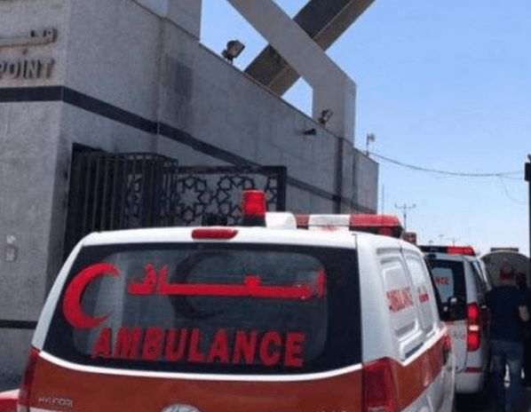 وصول جرحى فلسطينيين إلى مستشفى العريش العام و بئر العبد التخصصي