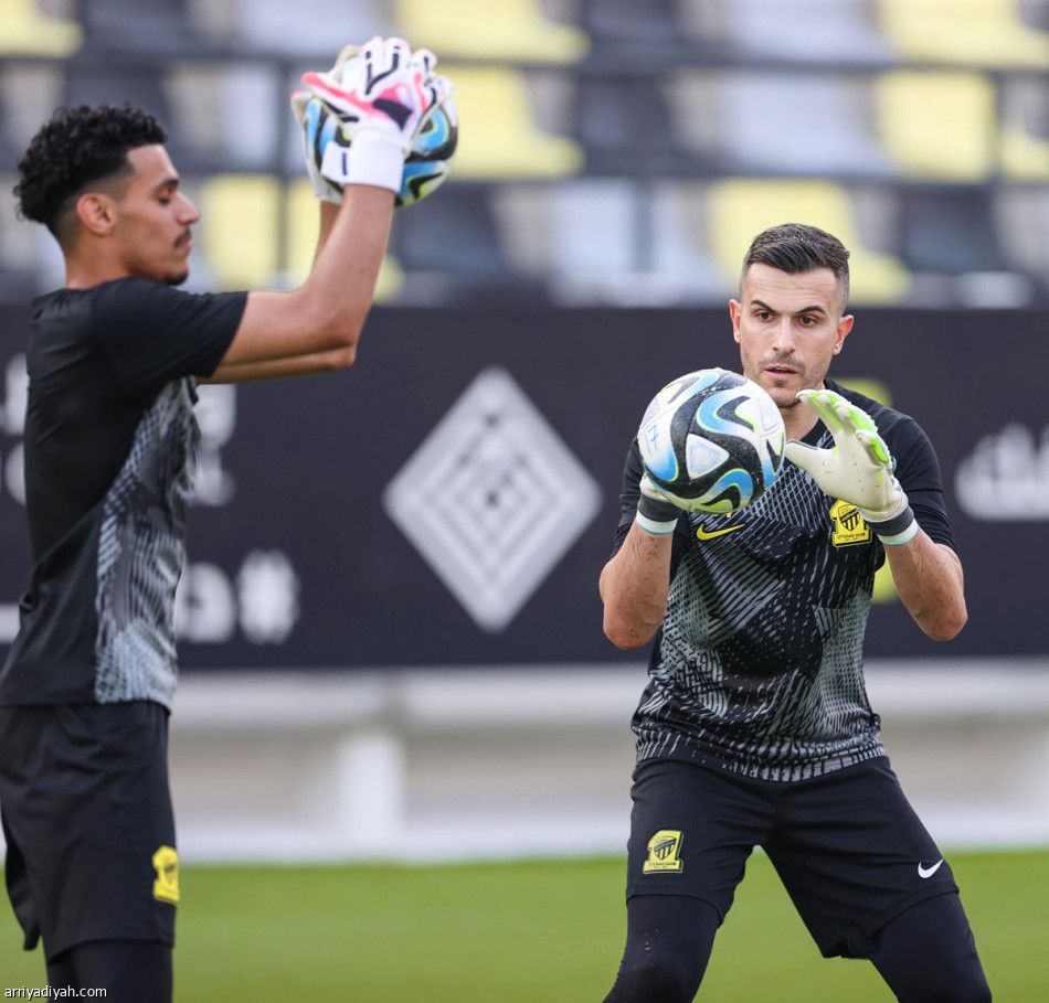 الشنقيطي يطمئن الاتحاديين