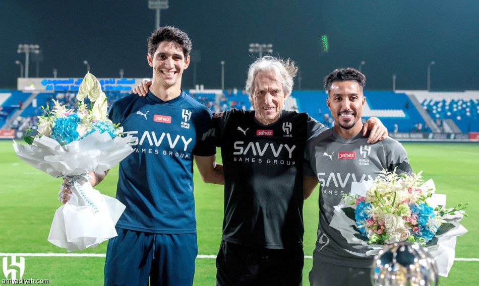 عريس آسيا.. نصف ساعة مع الجماهير