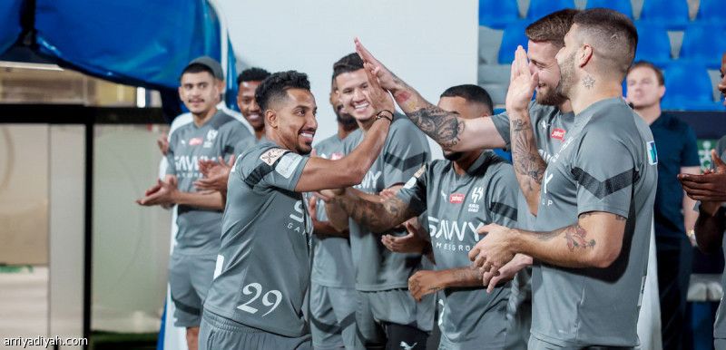 عريس آسيا.. نصف ساعة مع الجماهير