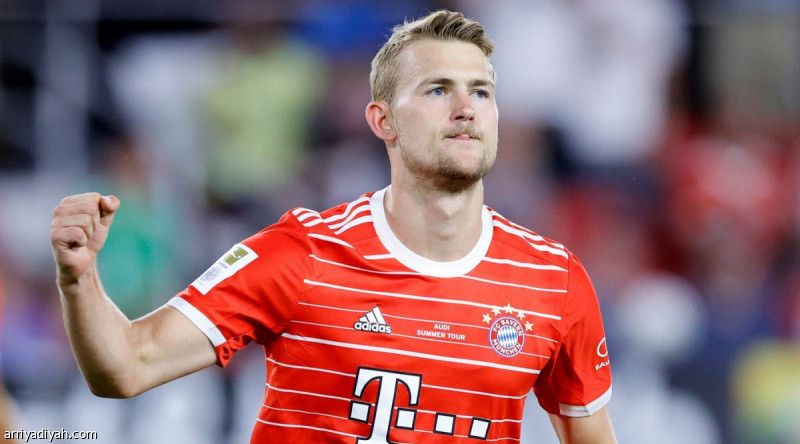 بايرن ميونخ يخسر دي ليخت 6 أسابيع