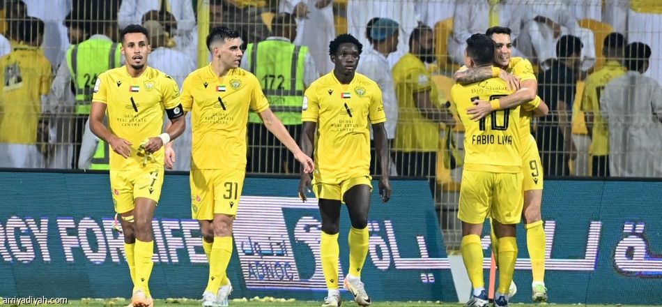 الدوري الإماراتي.. الوصل يتصدر بثلاثية العين