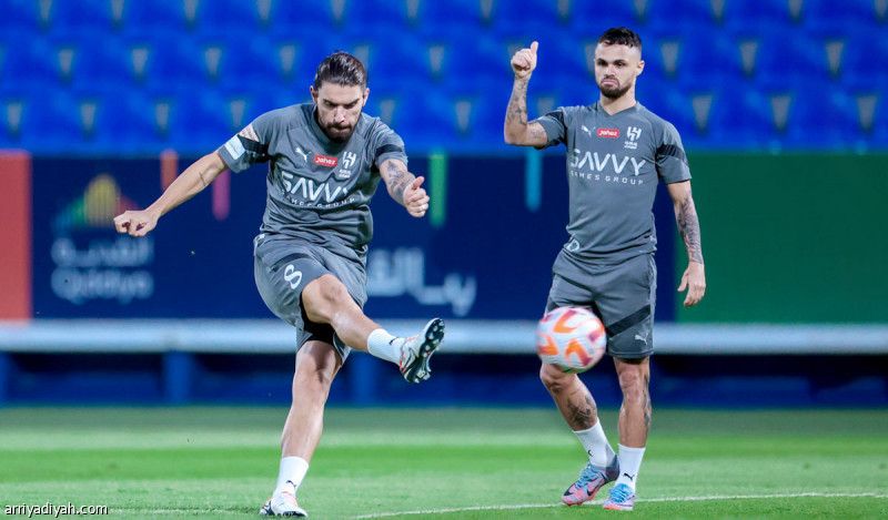 الهلال يستعيد نيفيز والمالكي