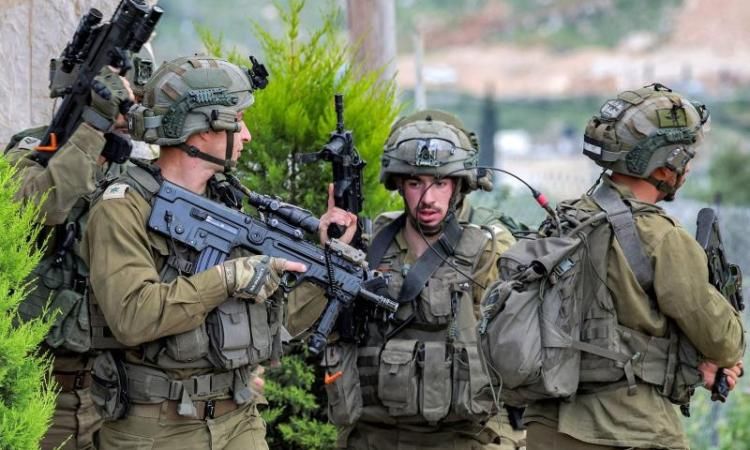 الجيش الإسرائيلي يقصف خلية تابعة لحزب الله في لبنان