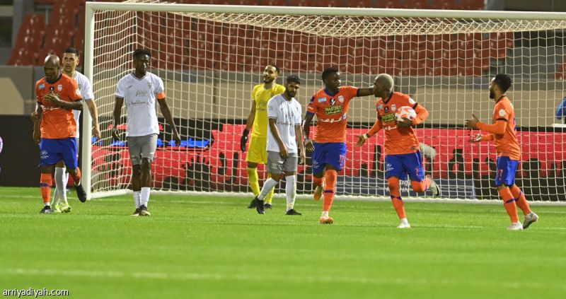 الفيحاء يرفض الخسارة أمام الطائي