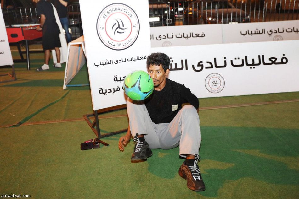 «الليوث» يحصدون فوزا تاريخيا