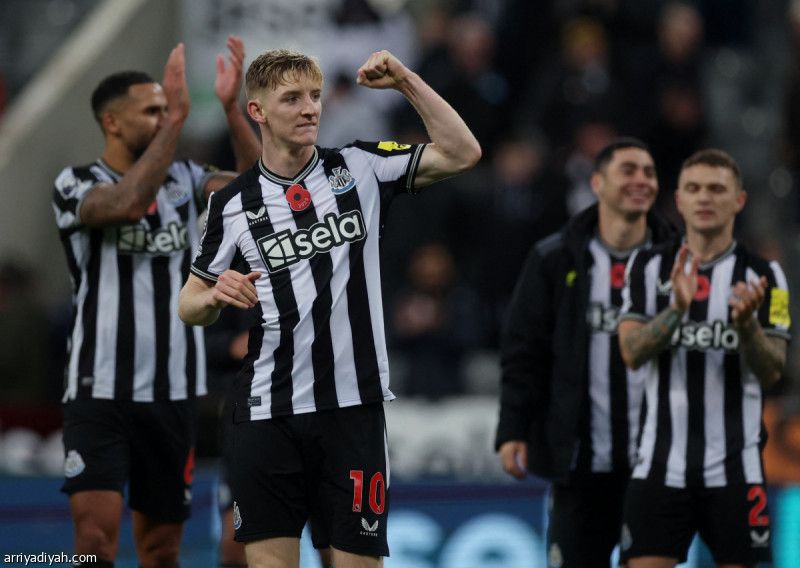 بعد أرسنال.. نيوكاسل يدين الإساءات العنصرية ضد لاعبيه