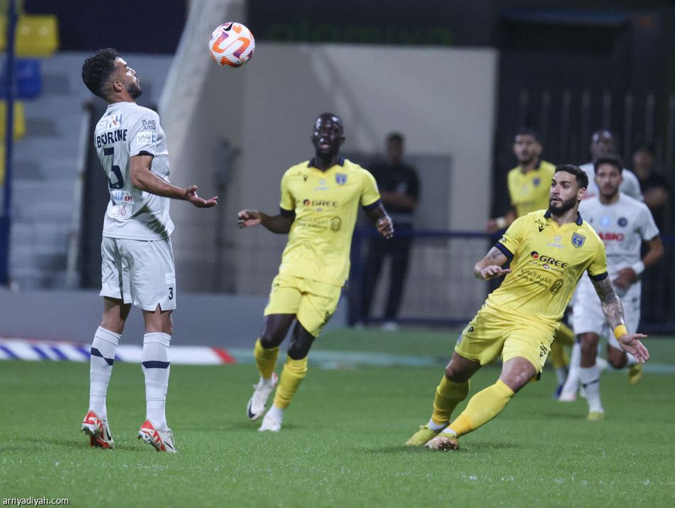 «السلبية» تسيطر على التعاون وضمك