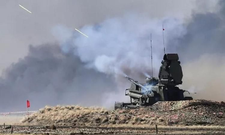 الدفاع الروسية: تدمير معدات جوية جراء استهداف مطارين عسكريين أوكرانيين