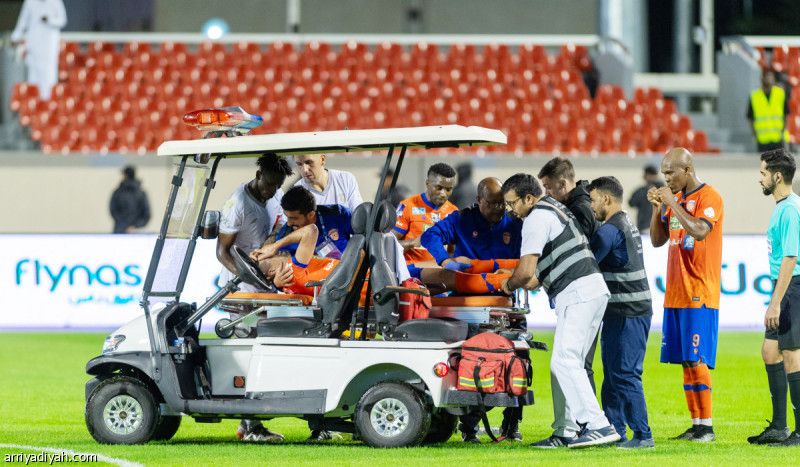 كسر في ساق رايلر