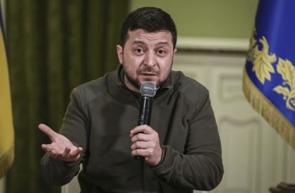 زيلينسكي يتحدى ترامب بدعوته لزيارة أوكرانيا لتنفيذ وعده بإنهاء الحرب في 24 ساعة