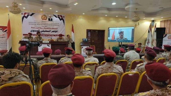 وزير الدفاع يشيد بتضحيات منتسبي المنطقة السابعة في معركة استعادة الدولة