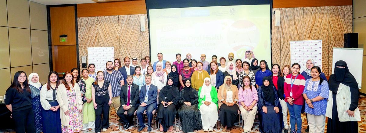 استعراض جهود المؤسسات الطبية  في العناية بصحة فم كبار السن