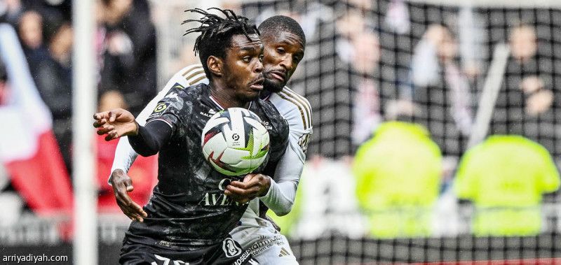 ليون.. إخفاق سابع