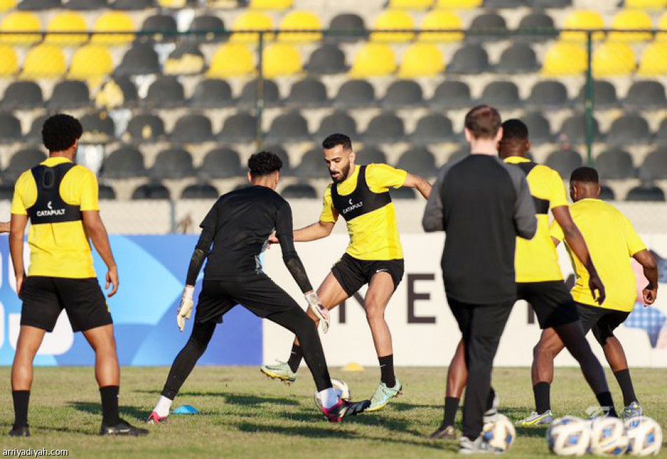 المداورة تبعد حمد الله وفيليبي