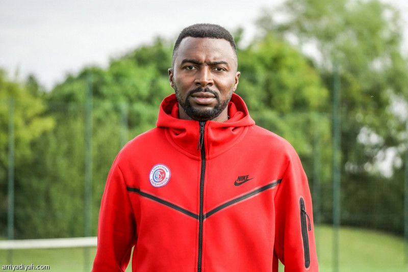 هوساوي مساعد لاركيت