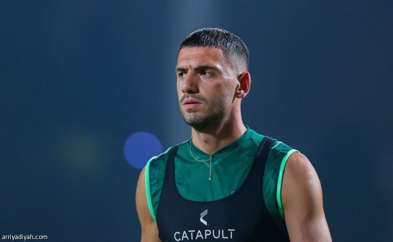 ديميرال يعود في «الكلاسيكو»