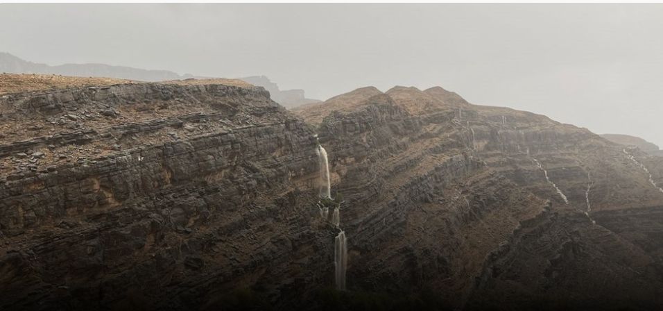 هطول أمطار على ولايتي الرستاق ونخل بمحافظة جنوب الباطنة