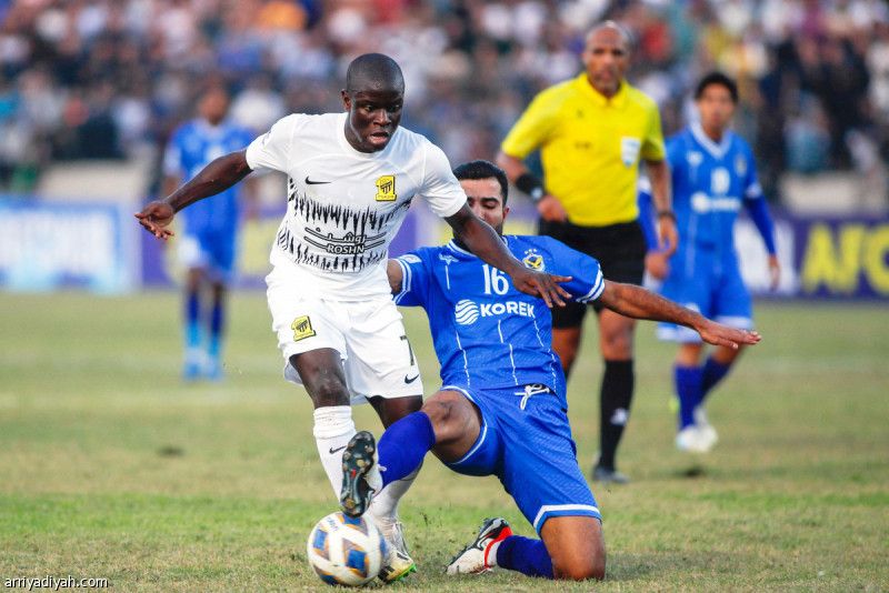 سانتو يجدد انتكاسة كونترا