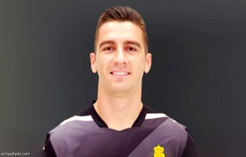 «مخالفة» تقصي غرناطة من الكأس