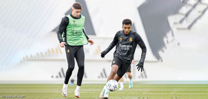 الريال وبايرن يبحثان عن تأمين العبور