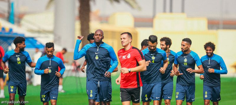 النصر يبحث تجديد عقود 5 لاعبين