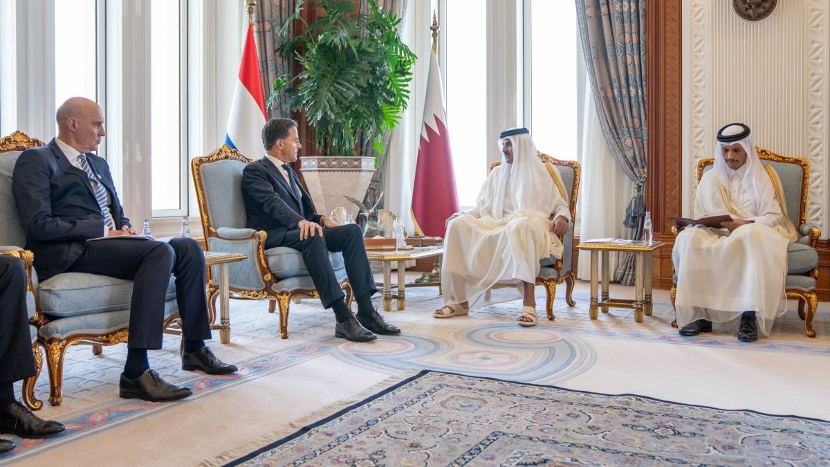 سمو الأمير ورئيس الوزراء الهولندي يعقدان جلسة مباحثات