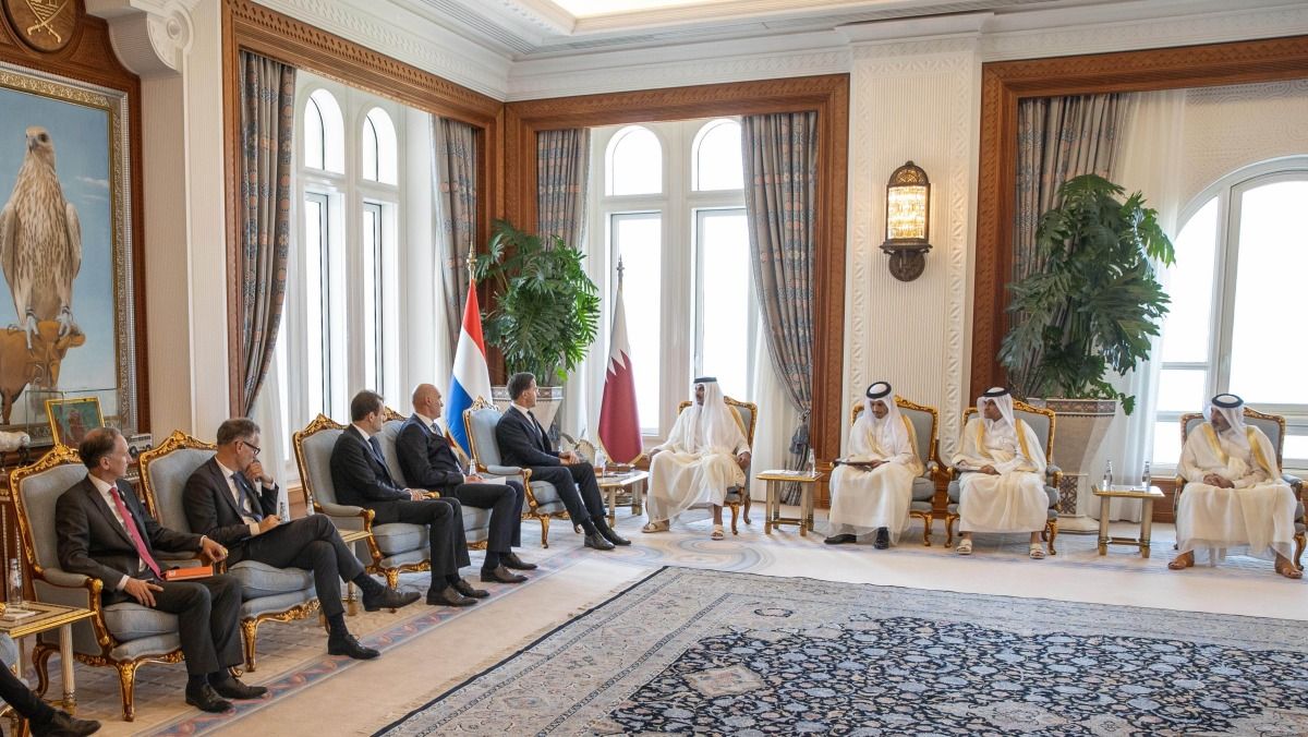 سمو الأمير ورئيس الوزراء الهولندي يعقدان جلسة مباحثات