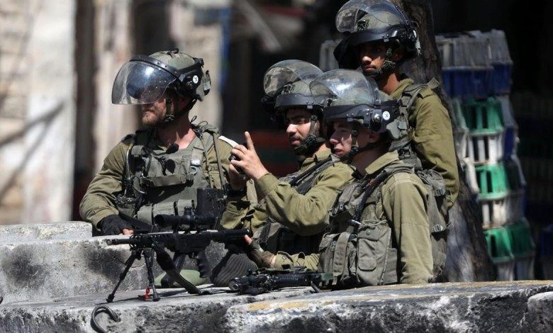 الاحتلال الإسرائيلي يعلن مقتل أحد جنوده وإصابة جنديين آخرين في غزة