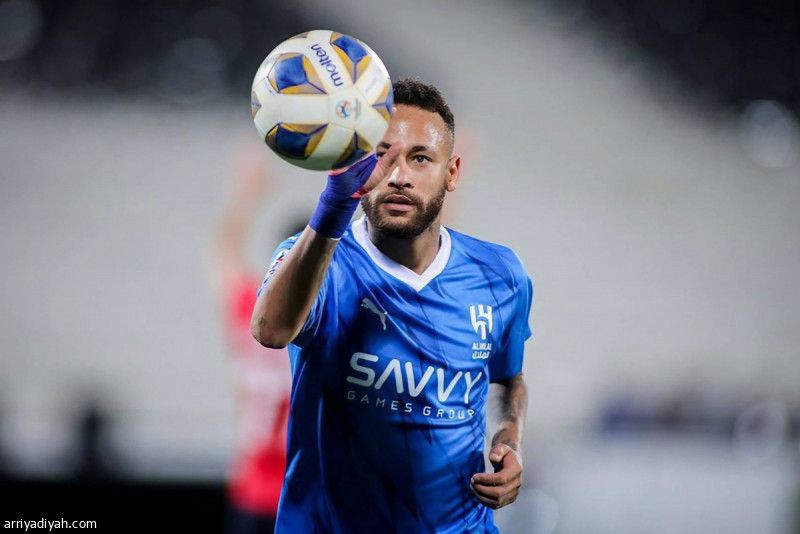 ظهير أيسر يعوض غياب نيمار